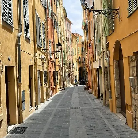 Magnifique Front De Apartament *